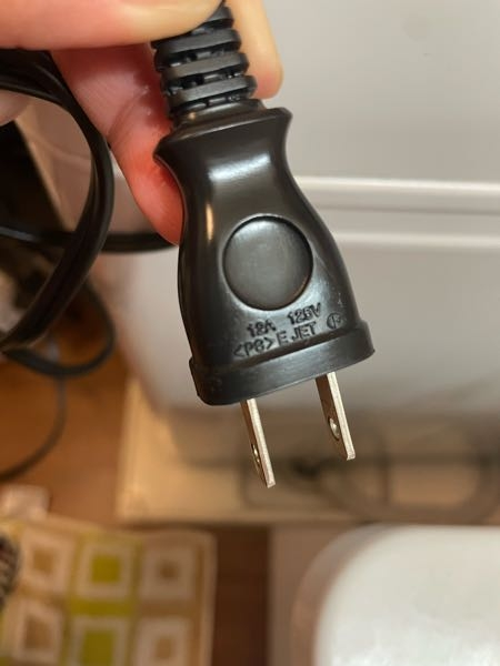 アメリカ旅行への変圧器について同時にいくつもの家電を旅行先で使用