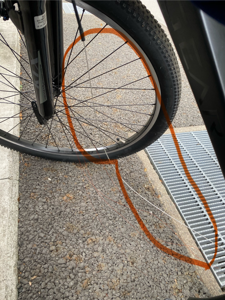 自転車ギアチェンジ故障マウンテンバイクに乗っているのですが最近前輪 