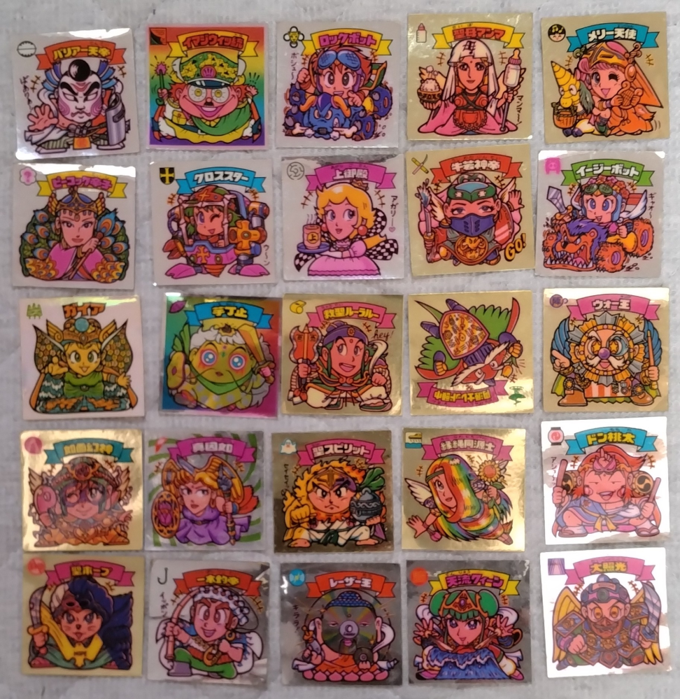 40〜35年くらい前のビックリマンチョコのシールだと思います。実家