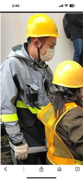 よくJR東日本の黄色ヘルメット・白ヘルメットの線？帯？みたいなテープ
