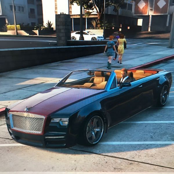 グラセフのオープンカーで屋根が開閉可能な車を 教えて下さい 出来れば高い Yahoo 知恵袋