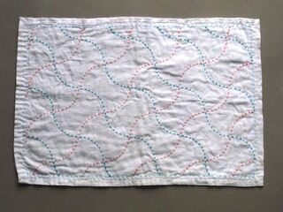 刺し子花ふきん 使ってこそ生きると思うのですが 手間暇かけて作ったので台布巾 Yahoo 知恵袋