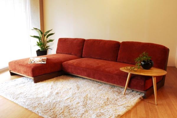 家具について。30万円のソファーって高いと思いますか？木製で 