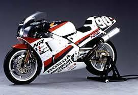 ｎｒ７５０とｎｓ４００ どっちが速いのですか ｗｇｐ５００では Yahoo 知恵袋