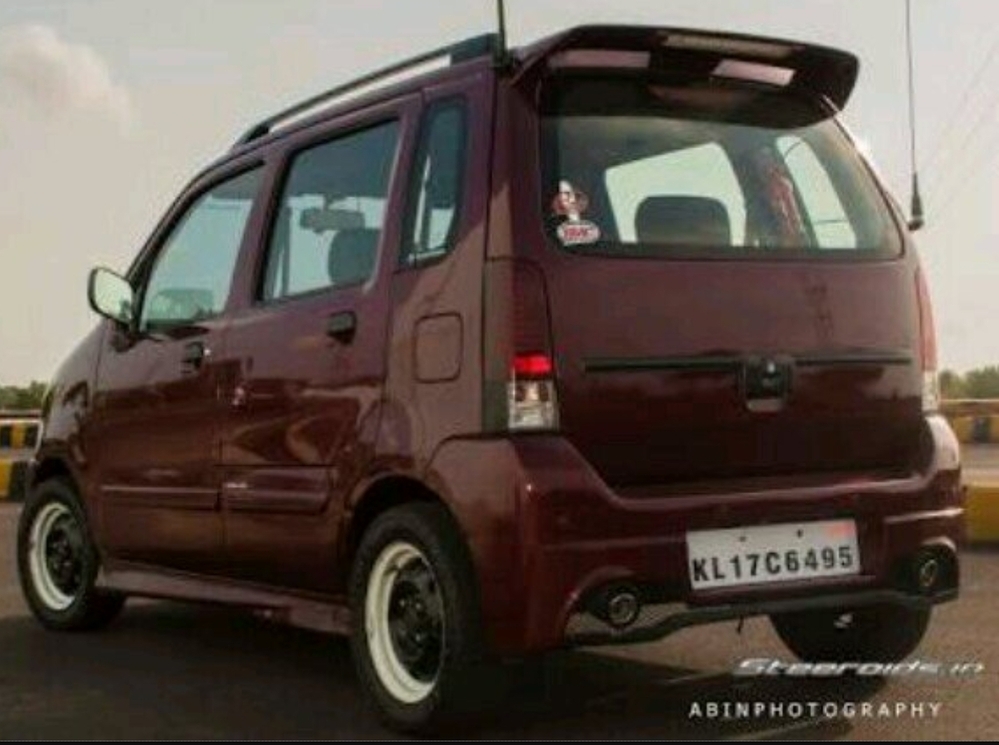 この外人のワゴンrは何型ですか センスいい外国人のカスタムだからモ Yahoo 知恵袋