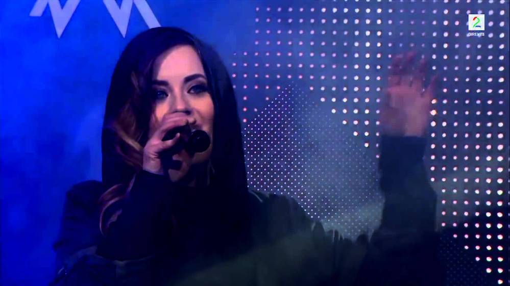 Alanwalkerのfadedは女の人の声ですよね あれは人の声 Yahoo 知恵袋