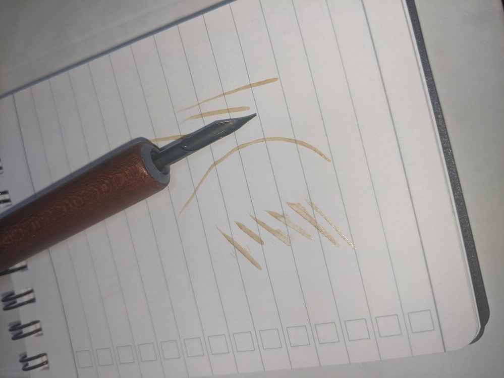 漫画やイラストなどに使われるつけペンについてです Gペンを真面目に使い Yahoo 知恵袋