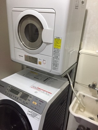 最近、衣類乾燥機を買ったのですが注文した際に設置依頼の注文を忘れて 