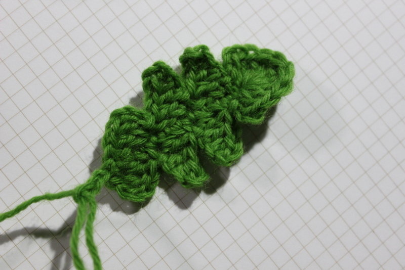 かぎ針でタンポポのバレッタを作ろうとしています 花部分はなんとかできたのです Yahoo 知恵袋