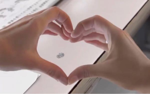 インスタのストーリーでリアルな手でこのハートをしてるスタンプの名前教えてくだ Yahoo 知恵袋