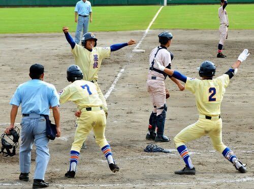 高校野球の背番号について知りたいです もちろん白無地のユニホームの Yahoo 知恵袋