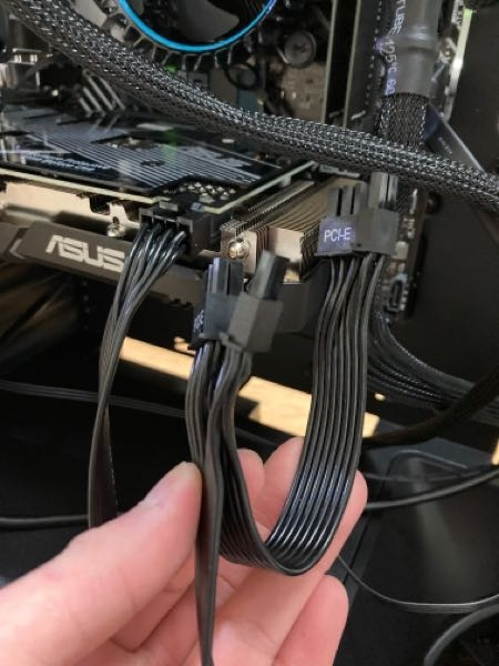 グラボ（RTX3060ti）と電源ユニットとの繋ぎ方について補助電源が必要