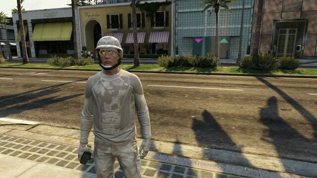 Gta５オンラインの質問ですが特殊部隊のような服装ってありますか ちょ Yahoo 知恵袋