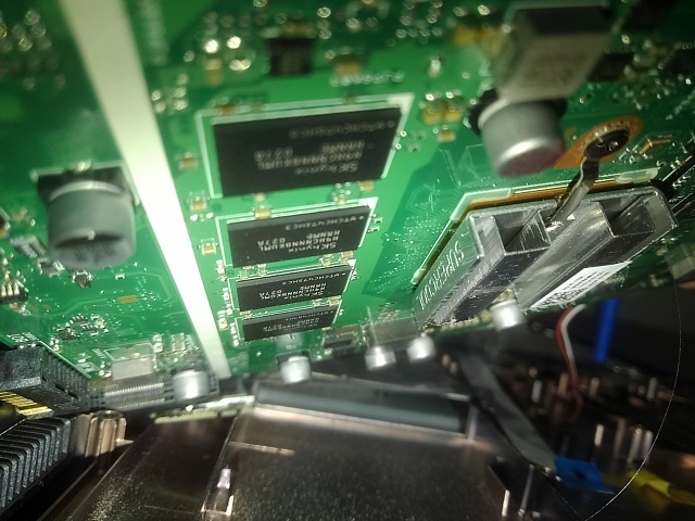 ASUSのx543maというPCについてです。メモリを元の1GB×4から4G 