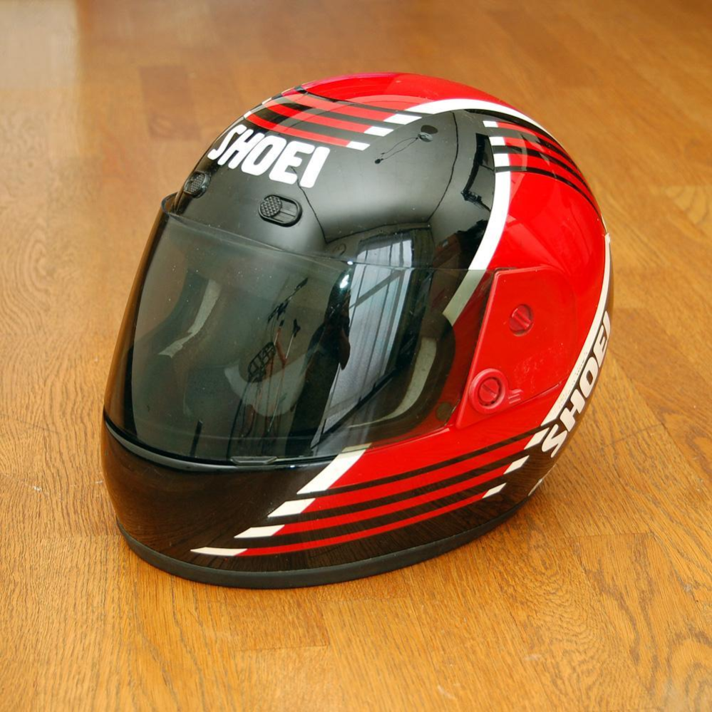 走り屋ローリング族のヘルメットについてです。忠ヘルやドラヘルという