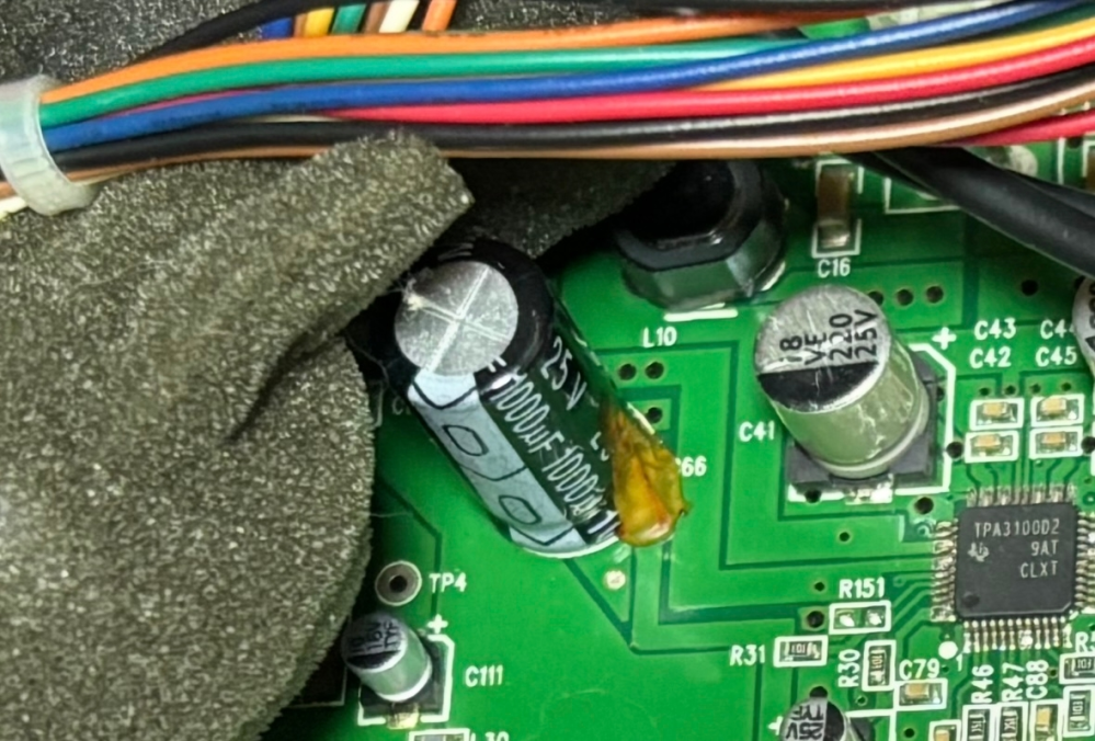 KORGLP-350の電子ピアノが電源を入れても音がならなくなってし