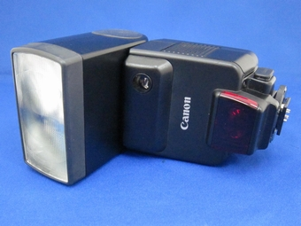 キヤノンのスピードライトについて教えてください。現在、フィルム