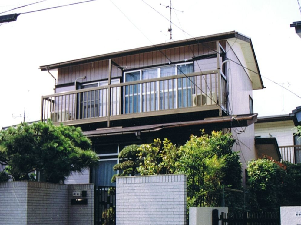 うちは茶色のトタンが外壁の築50年くらいの家に住んでいますそこまでぼ Yahoo 知恵袋