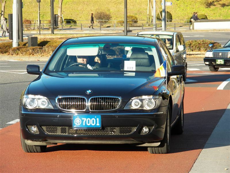 大使館の公用車について気になるのですが 各国大使館は何台くらいの車を Yahoo 知恵袋