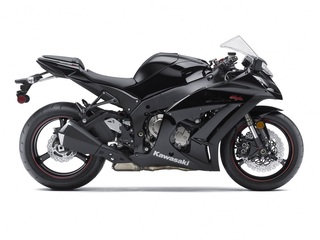 なぜZX10Rて人気がないのですか。スーパースポーツといえば