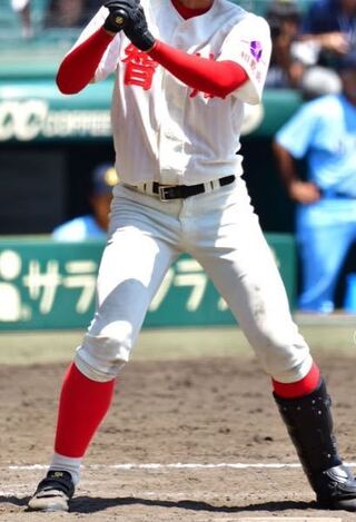 高校野球下関国際のユニフォーム ダサくないですか 皆さんが好きなユニフォームは Yahoo 知恵袋