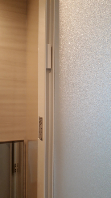 タカラスタンダード システムバスの扉についてです 扉に鍵が付い Yahoo 知恵袋