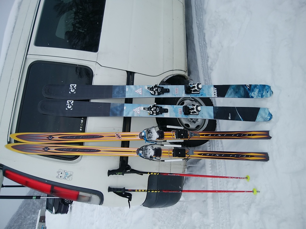 山スキーをやりたいと思っているのですが、まずはゲレンデでスキー技術