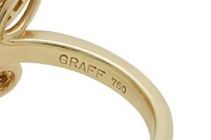 指輪にgraffの刻印があります 商社のセールで買いました リボンの形の Yahoo 知恵袋