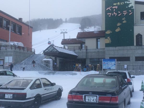 雪道の上り坂を運転する場合 Ffスタッドレスかつチェーンありと 4w Yahoo 知恵袋