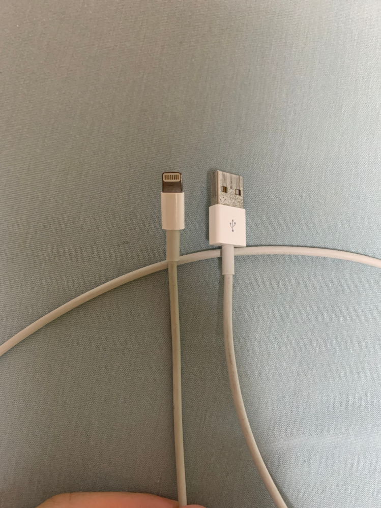 airpodsproのケースの充電って付属のtypec以外のケーブル - Yahoo