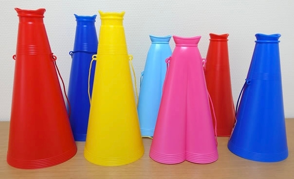 至急教えてください 体育祭でプリキュアのメガホンを作るんですけど何かいい案 Yahoo 知恵袋