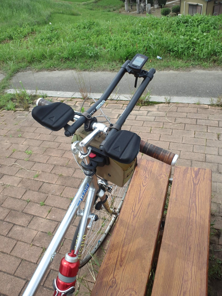 クロスバイクでttバーやdhバーの代わりになるようなものってあります